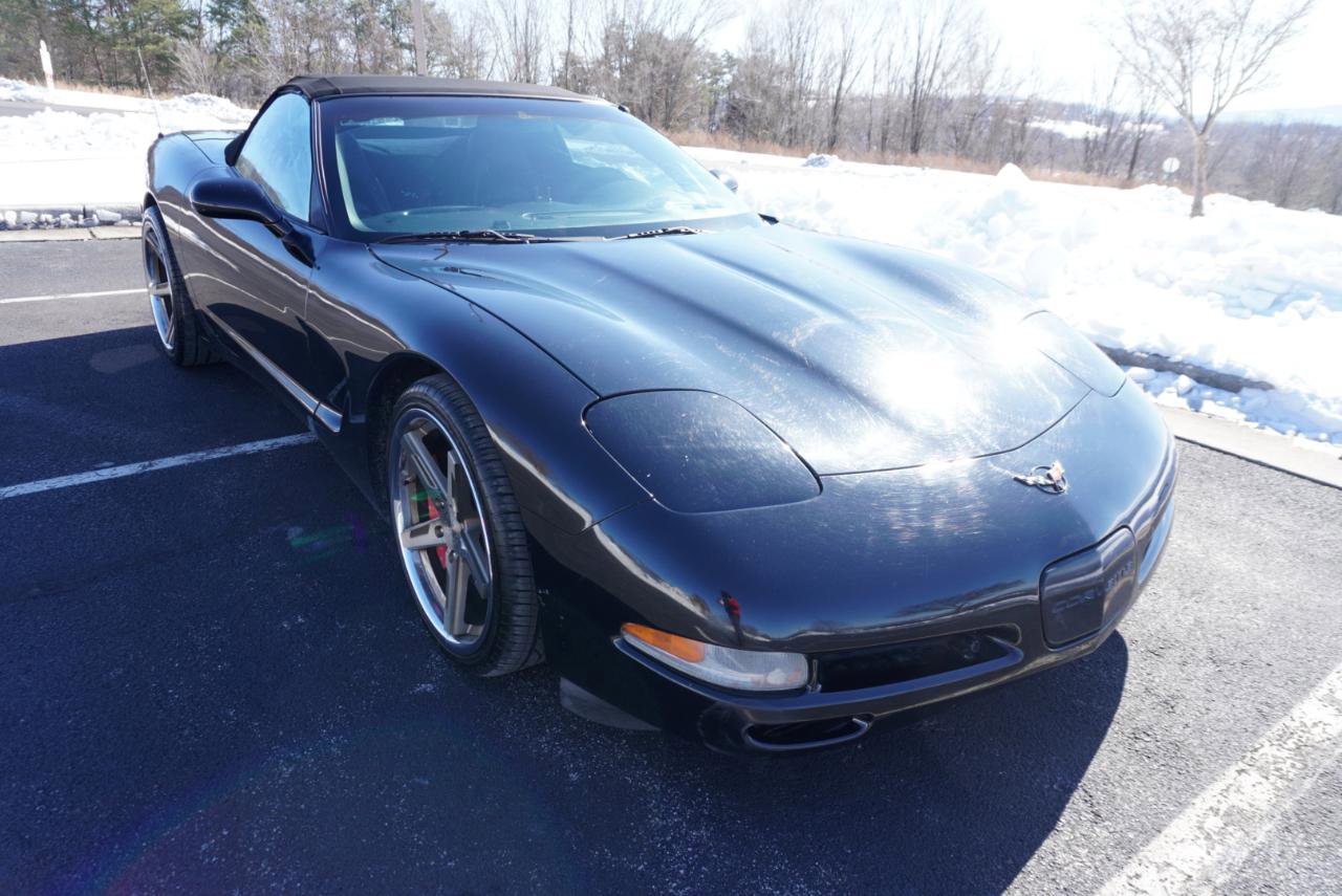 Used 2004 Chevrolet Corvette 2dr Convertible w/ Preferred Equipment Group RWD image 4