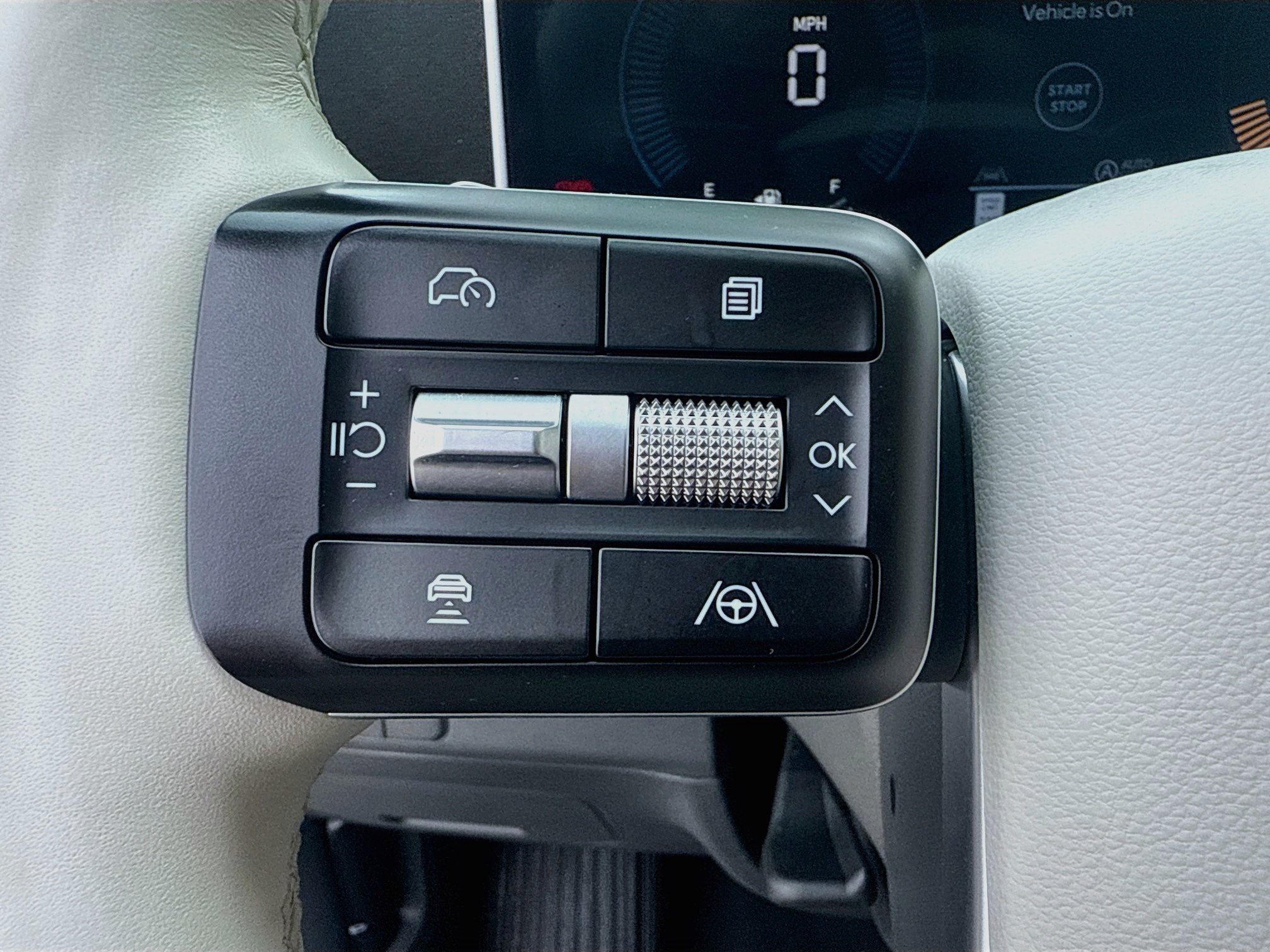Used 2024 Hyundai Santa Fe SE FWD image 35