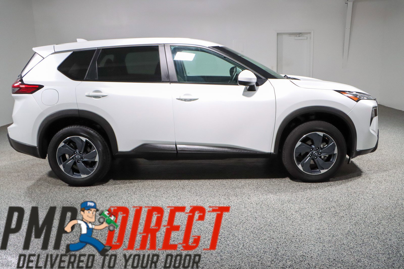 Used 2024 Nissan Rogue SV image 6