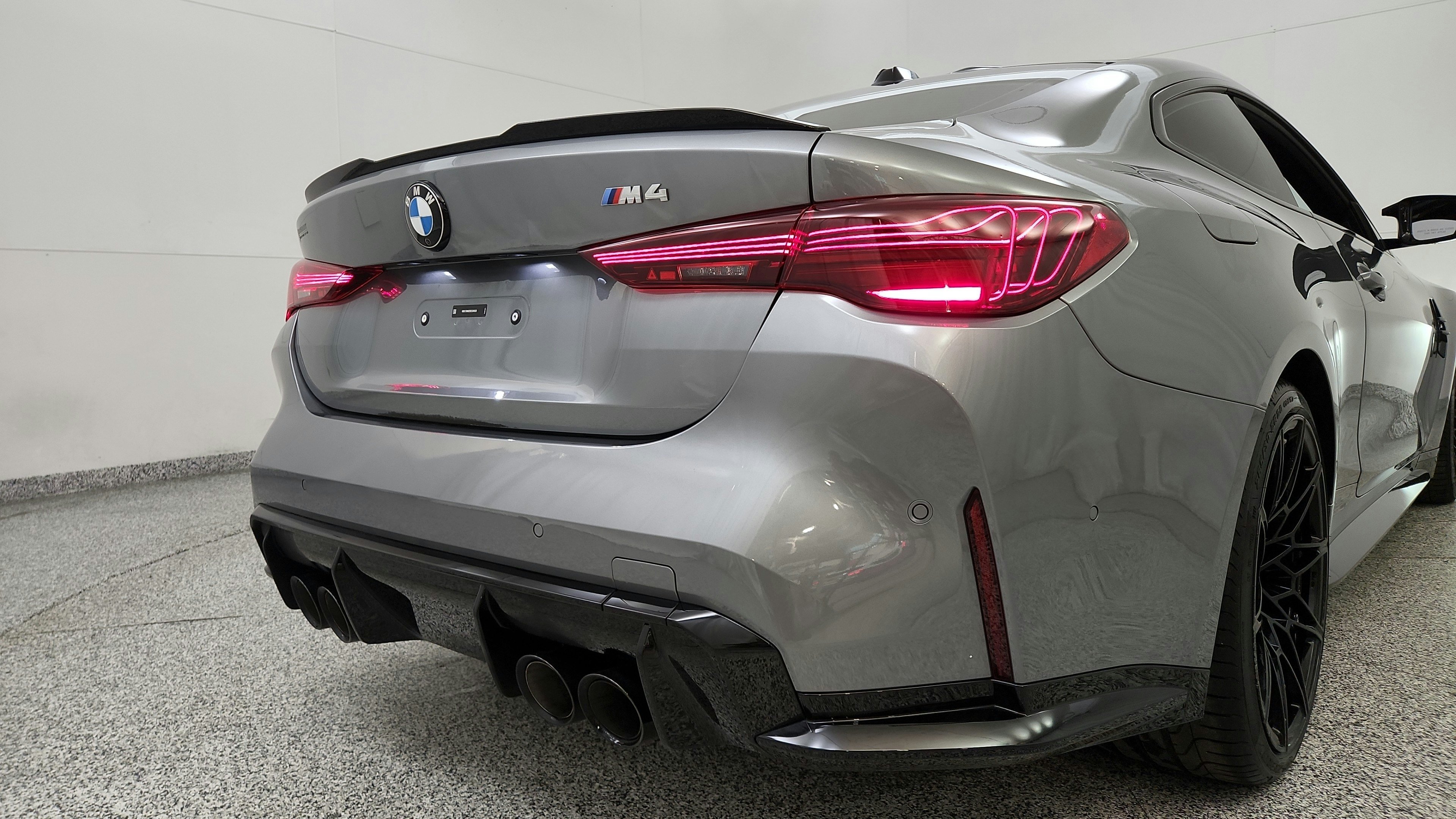 Used 2025 BMW M4 Coupe w/ Executive Package RWD image 29