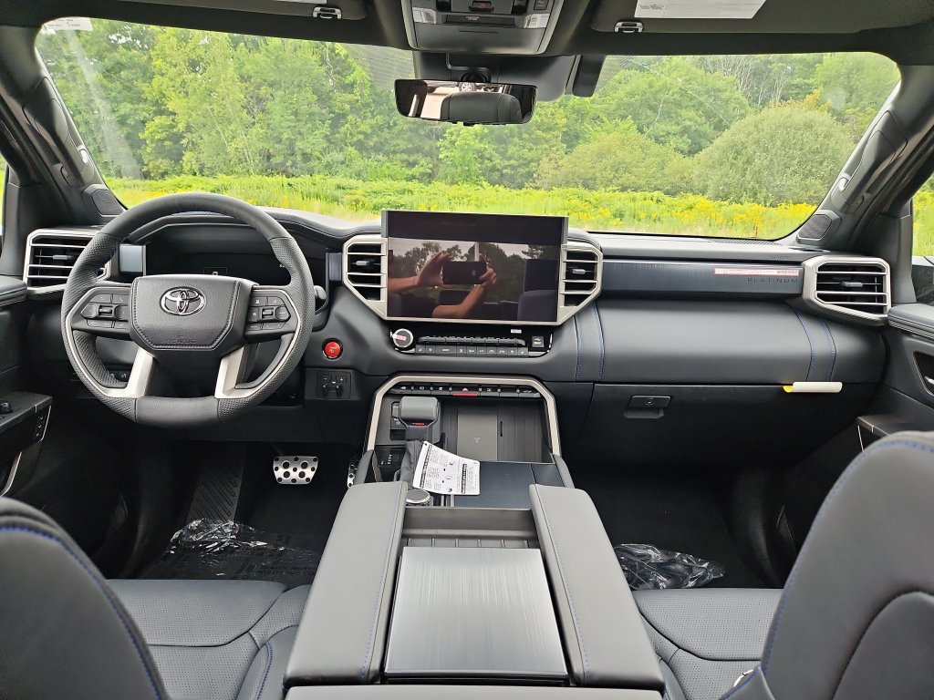 New 2026 Toyota Tundra Platinum w/ TRD Off-Road Package AWD/4WD image 8