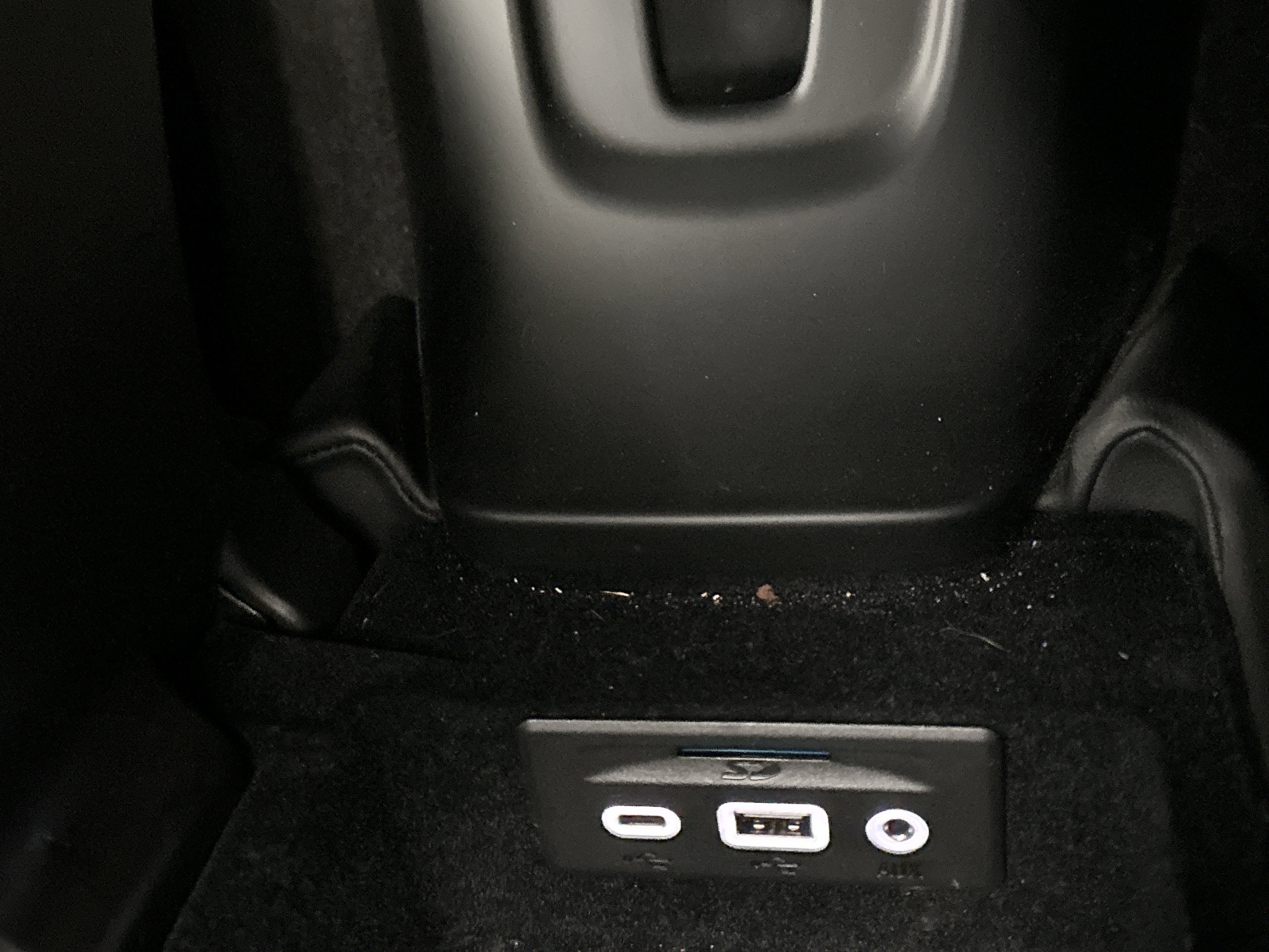 Used 2022 Chevrolet Corvette Stingray Coupe w/ Z51 Performance Package image 34