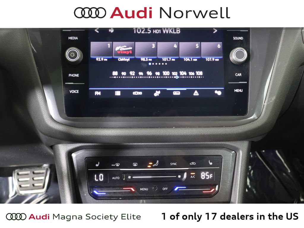 Used 2024 Volkswagen Tiguan SE R-Line AWD/4WD image 4