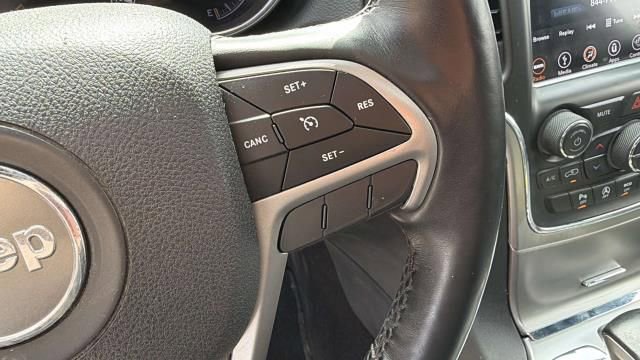 Used 2018 Jeep Grand Cherokee Limited AWD/4WD image 14