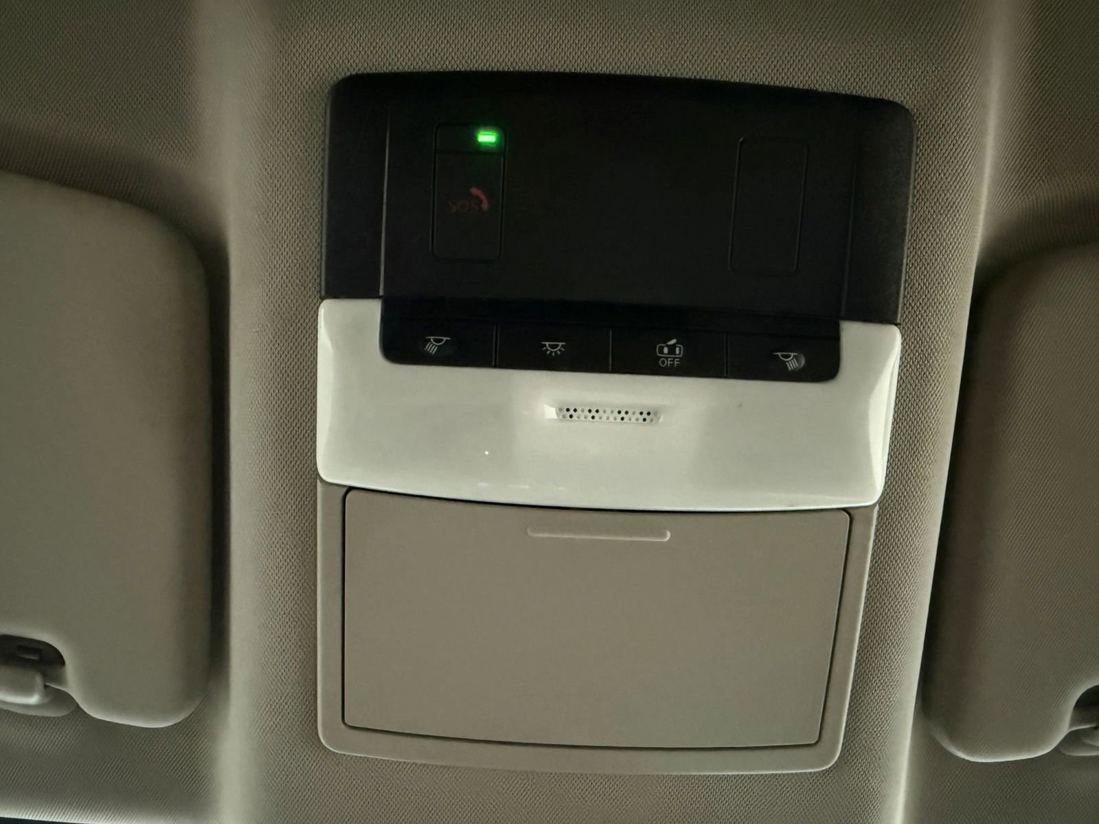 Used 2023 Nissan Rogue SV image 34
