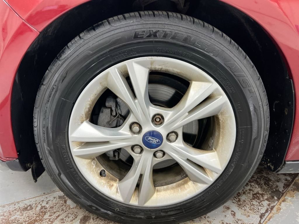 Used 2013 Ford Focus SE FWD image 25