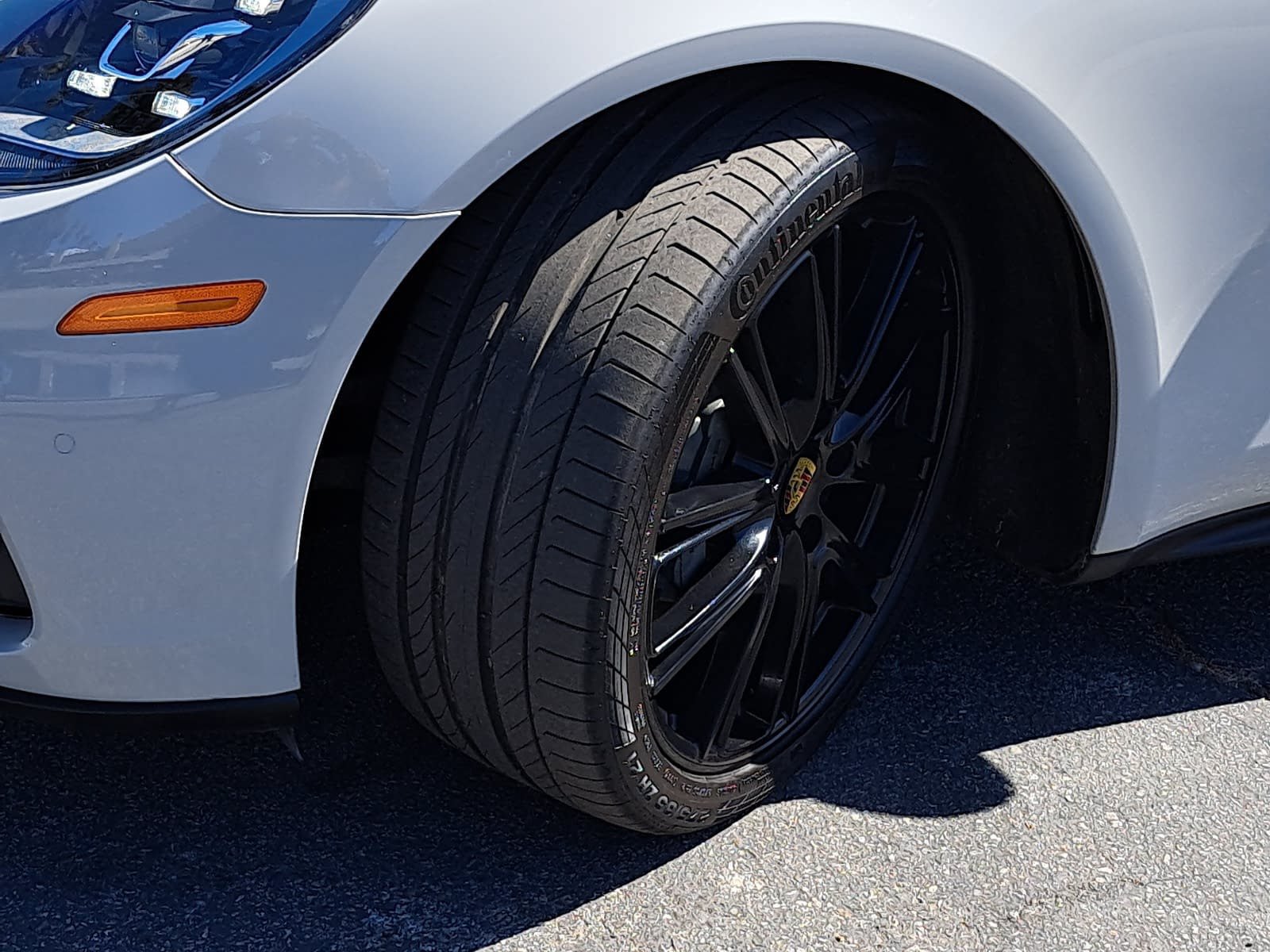 Used 2018 Porsche Panamera 4S AWD/4WD image 36