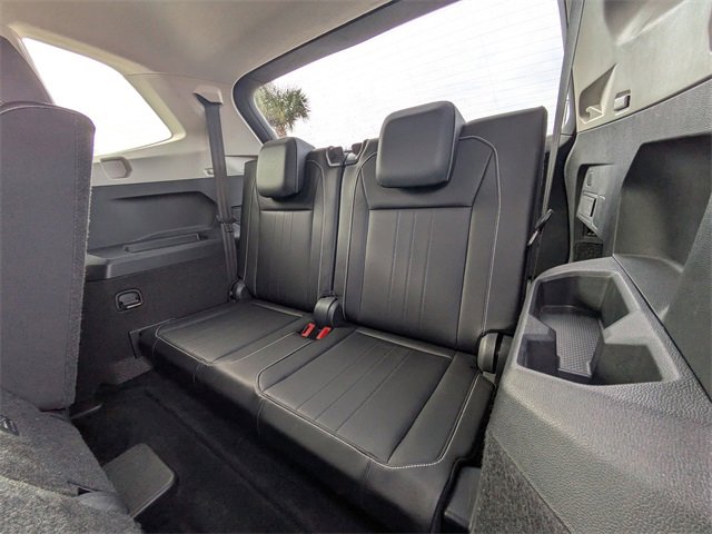 Used 2024 Volkswagen Tiguan SE image 16