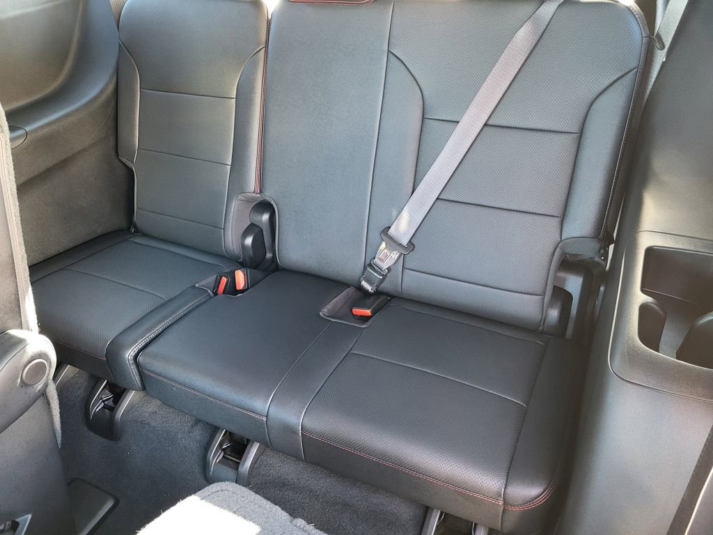 Used 2024 Chevrolet Traverse RS image 22