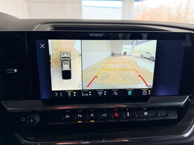 Used 2023 Chevrolet Silverado 1500 LTZ AWD/4WD image 22
