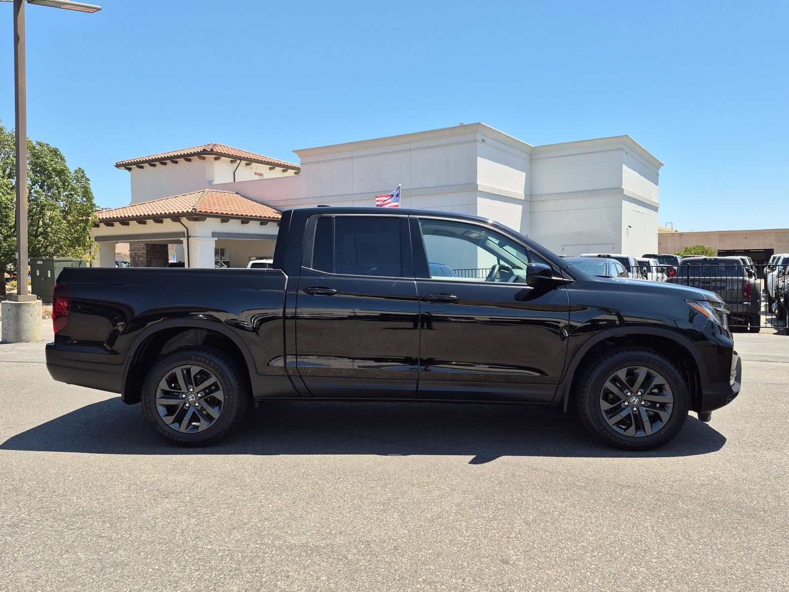 Used 2023 Honda Ridgeline Sport image 6