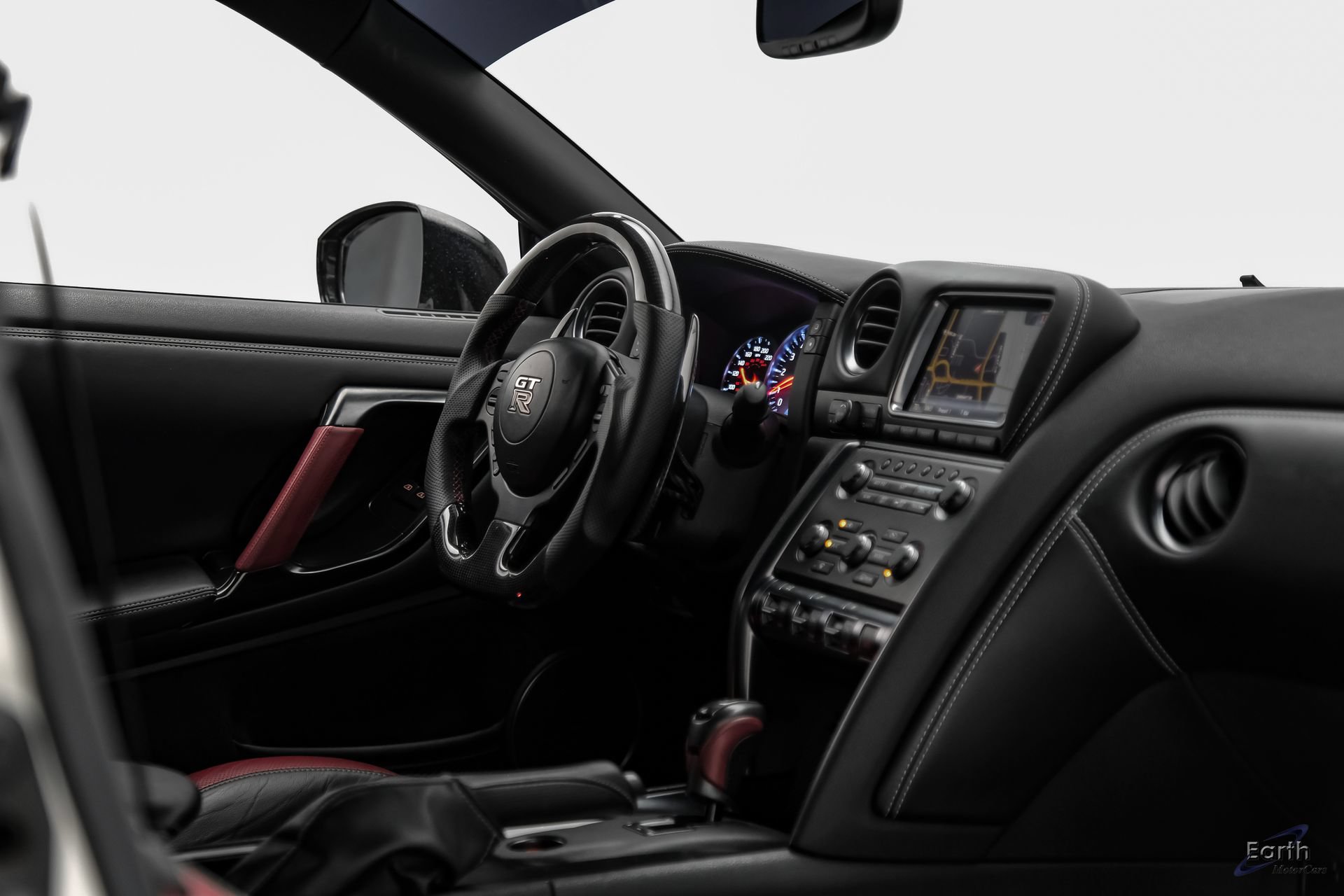Used 2014 Nissan GT-R Black Edition AWD/4WD image 55