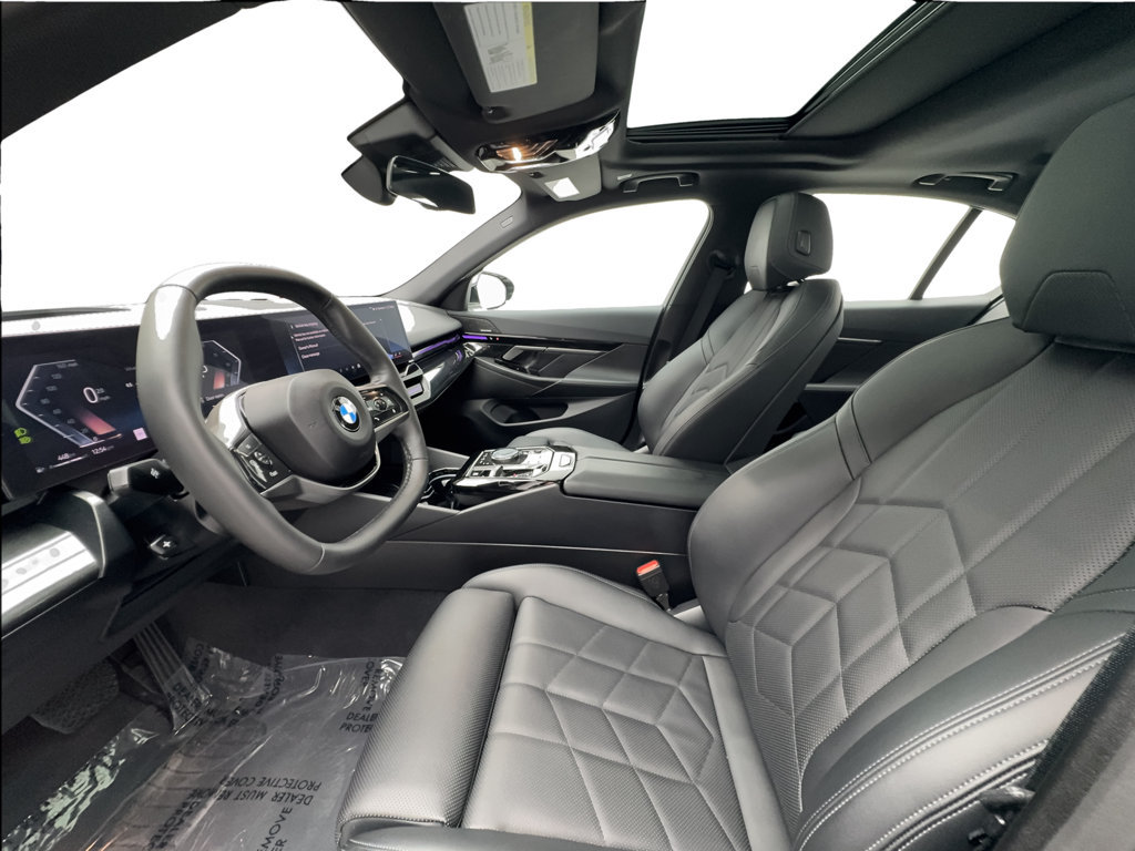 Used 2026 BMW 530i xDrive AWD/4WD image 21