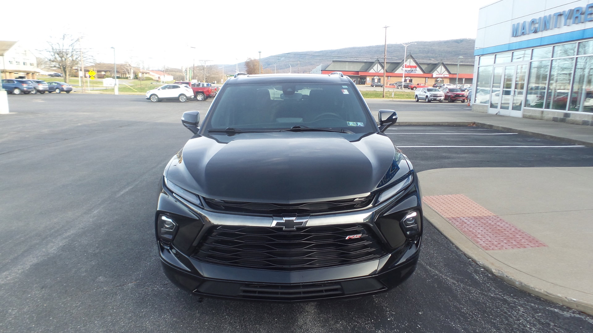 Used 2023 Chevrolet Blazer RS image 3