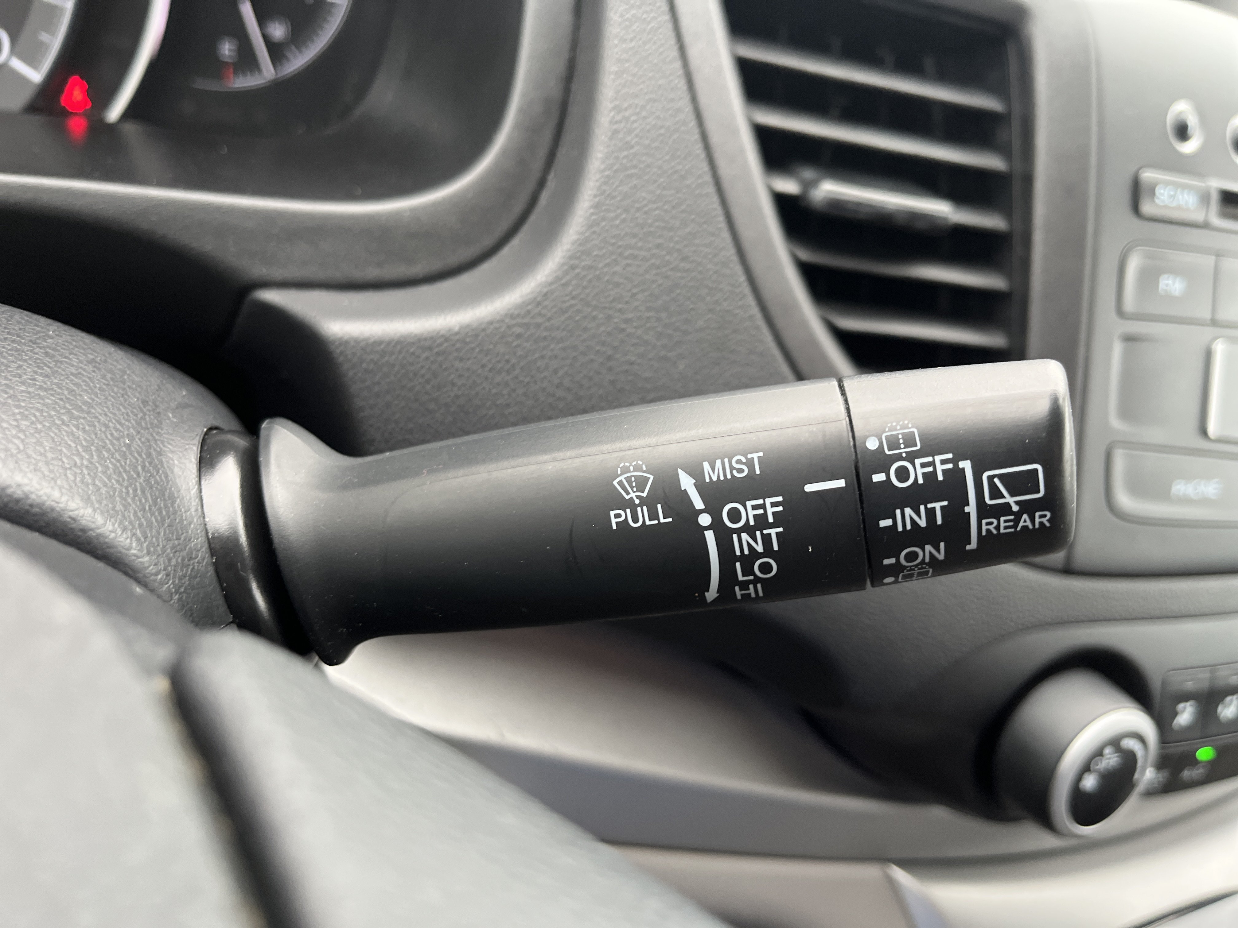 Used 2014 Honda CR-V LX image 31