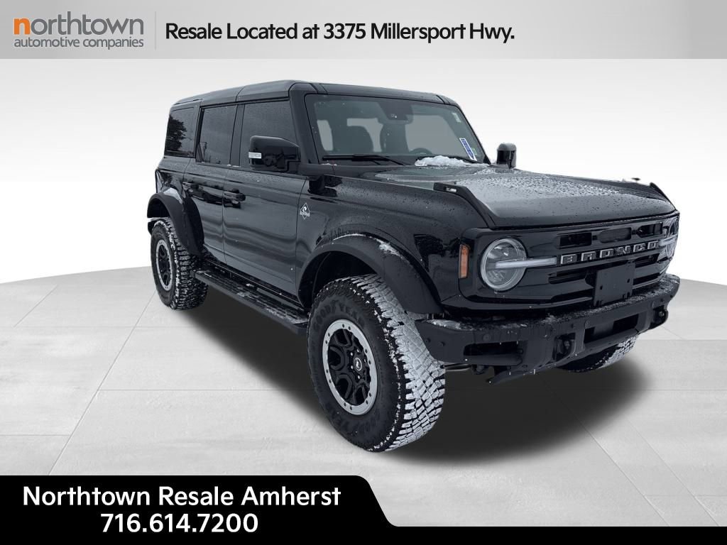Used 2024 Ford Bronco Outer Banks w/ Sasquatch Package image 3
