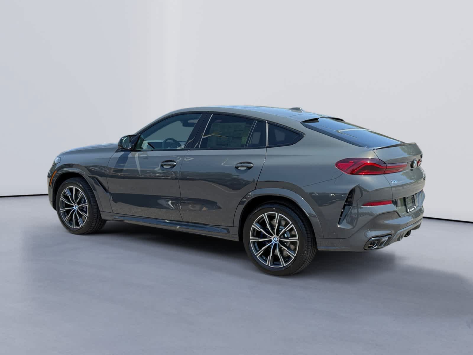 New 2026 BMW X6 M60i w/ Executive Package AWD/4WD image 5