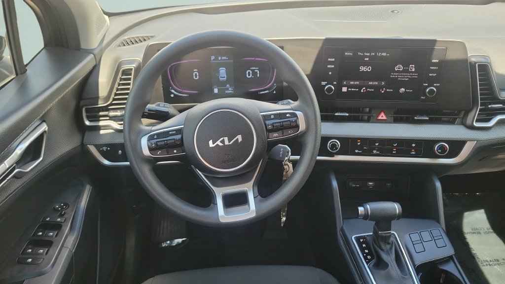 Used 2024 Kia Sportage LX FWD image 12