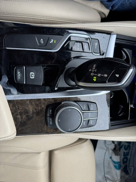 Used 2017 BMW 540i xDrive image 24