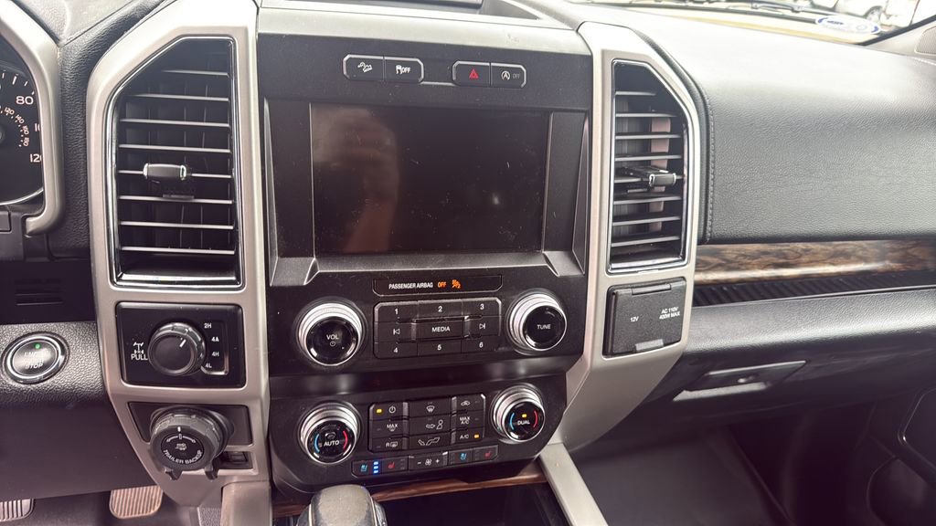 Used 2019 Ford F150 Lariat w/ Equipment Group 502A Luxury image 20