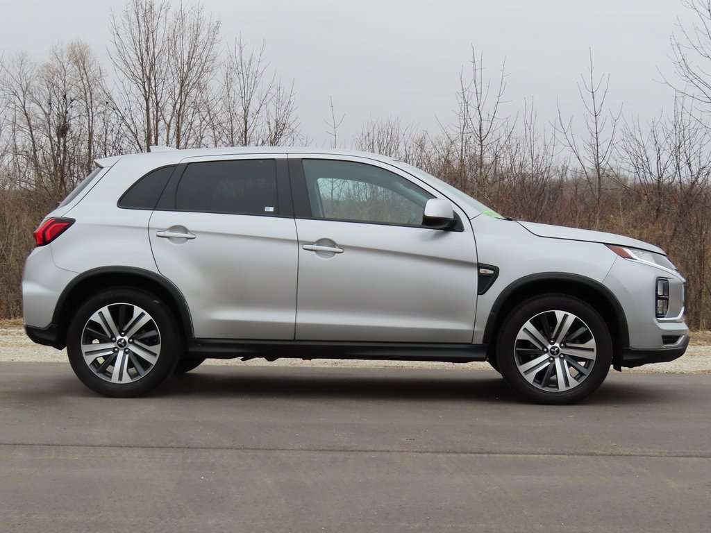 Used 2021 Mitsubishi Outlander Sport ES image 2