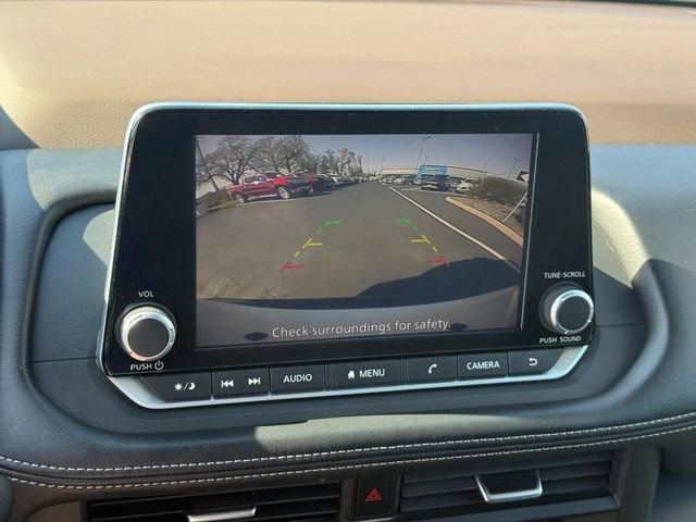 Used 2023 Nissan Rogue S image 22