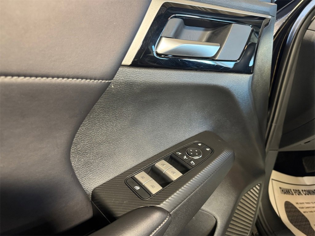 Used 2024 Mitsubishi Outlander SE image 14