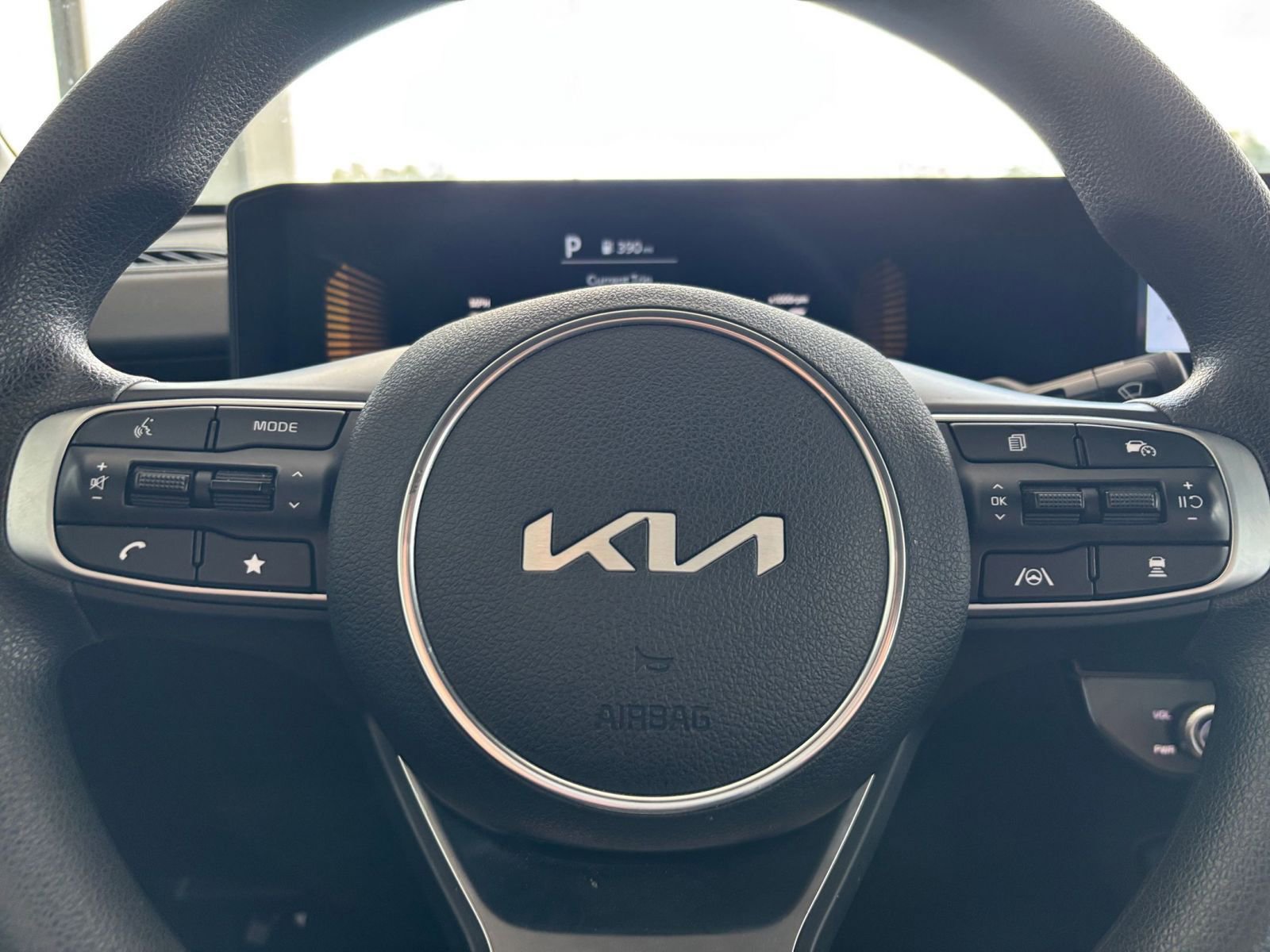 Used 2025 Kia K5 LXS FWD image 30