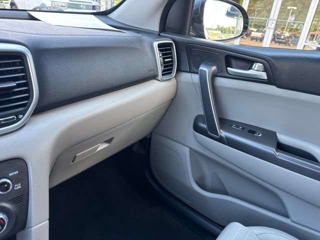 Used 2022 Kia Sportage LX w/ LX FWD Value Edition Package image 23