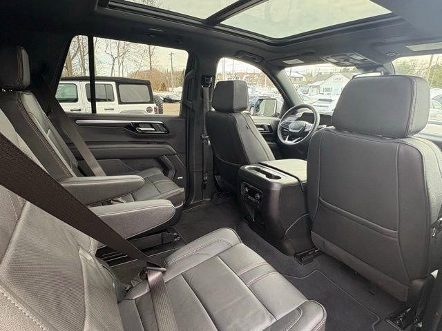 Used 2025 Chevrolet Tahoe RST w/ RST Capability Package image 32