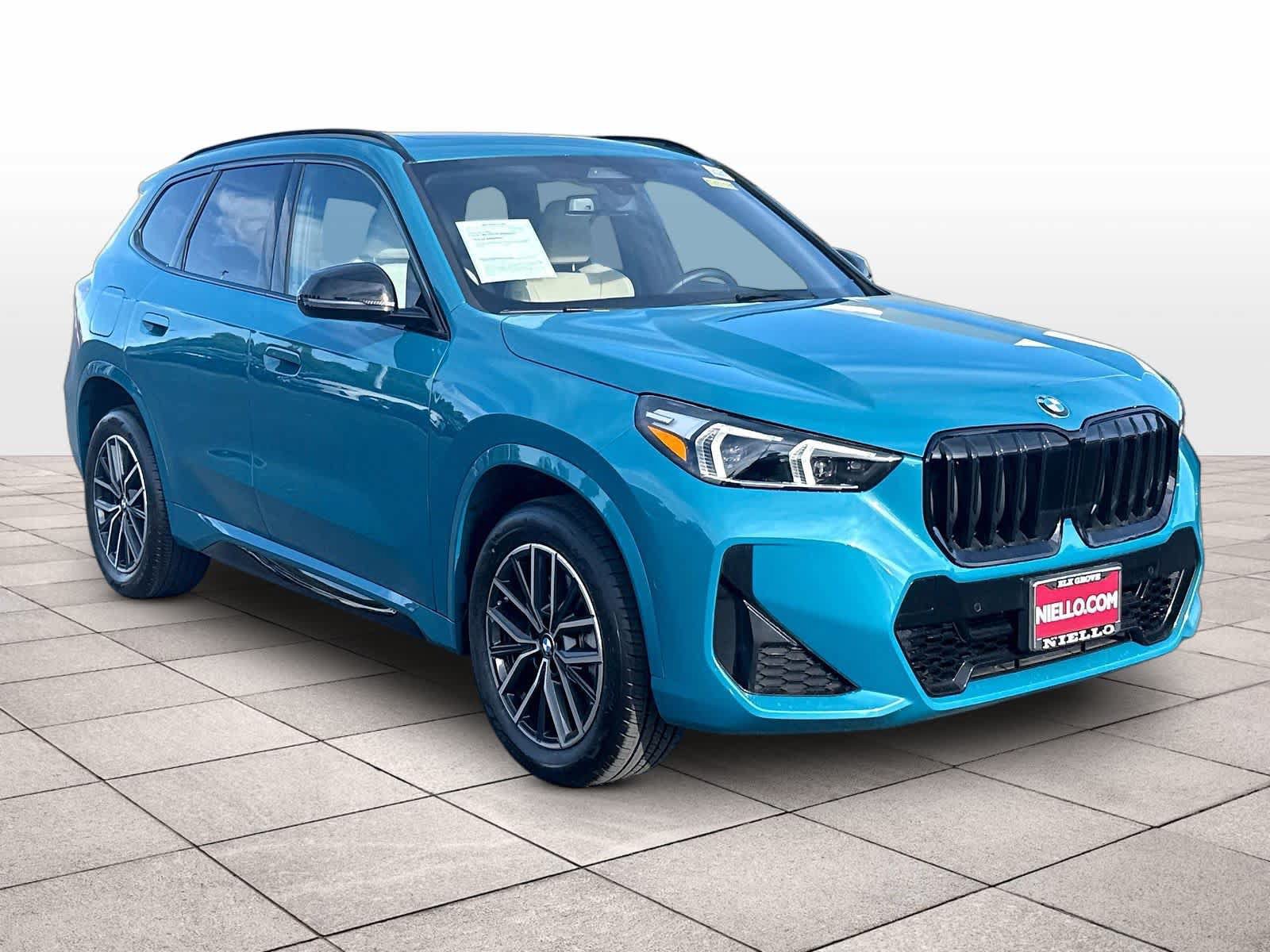Used 2023 BMW X1 xDrive28i w/ M Sport Package AWD/4WD image 3
