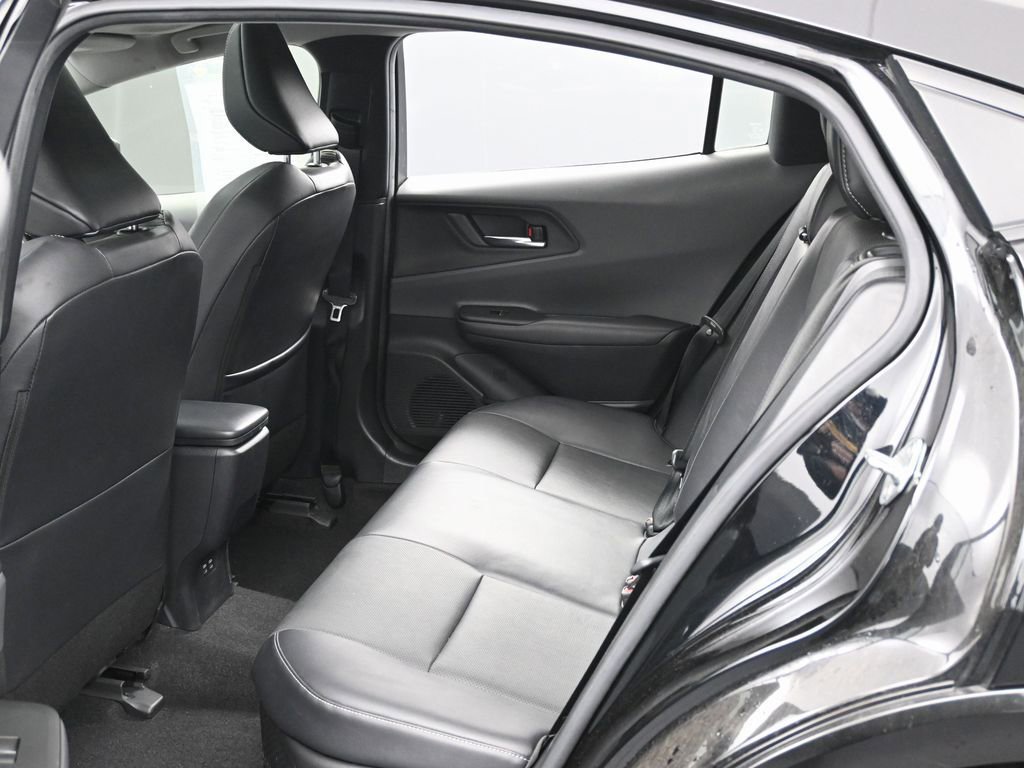 Used 2024 Toyota Prius XLE image 30