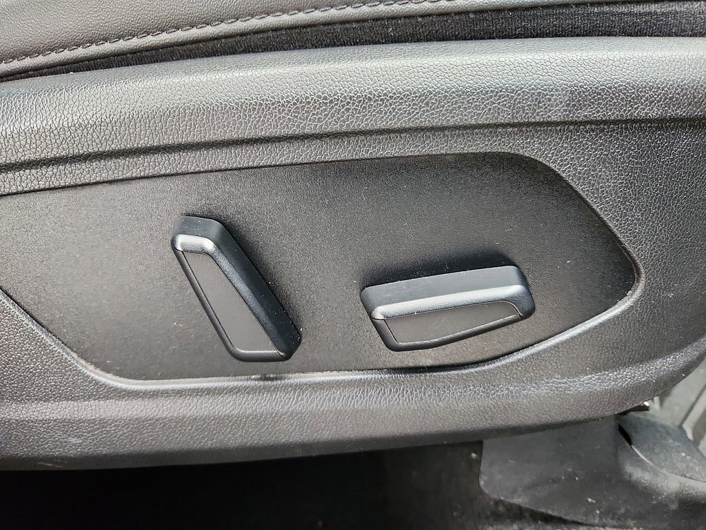 Used 2022 Kia Sorento SX image 8