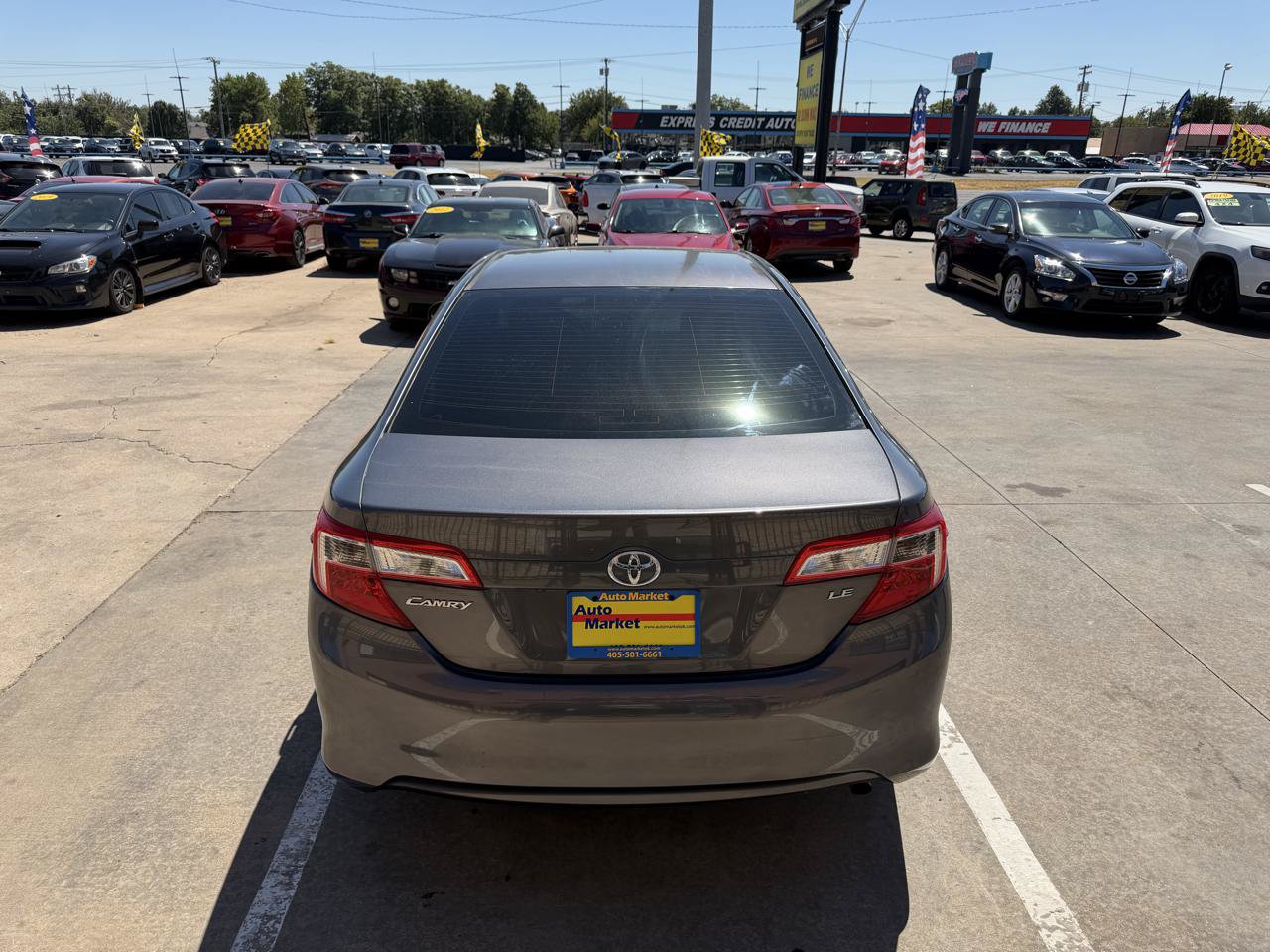 Used 2014 Toyota Camry LE FWD image 6
