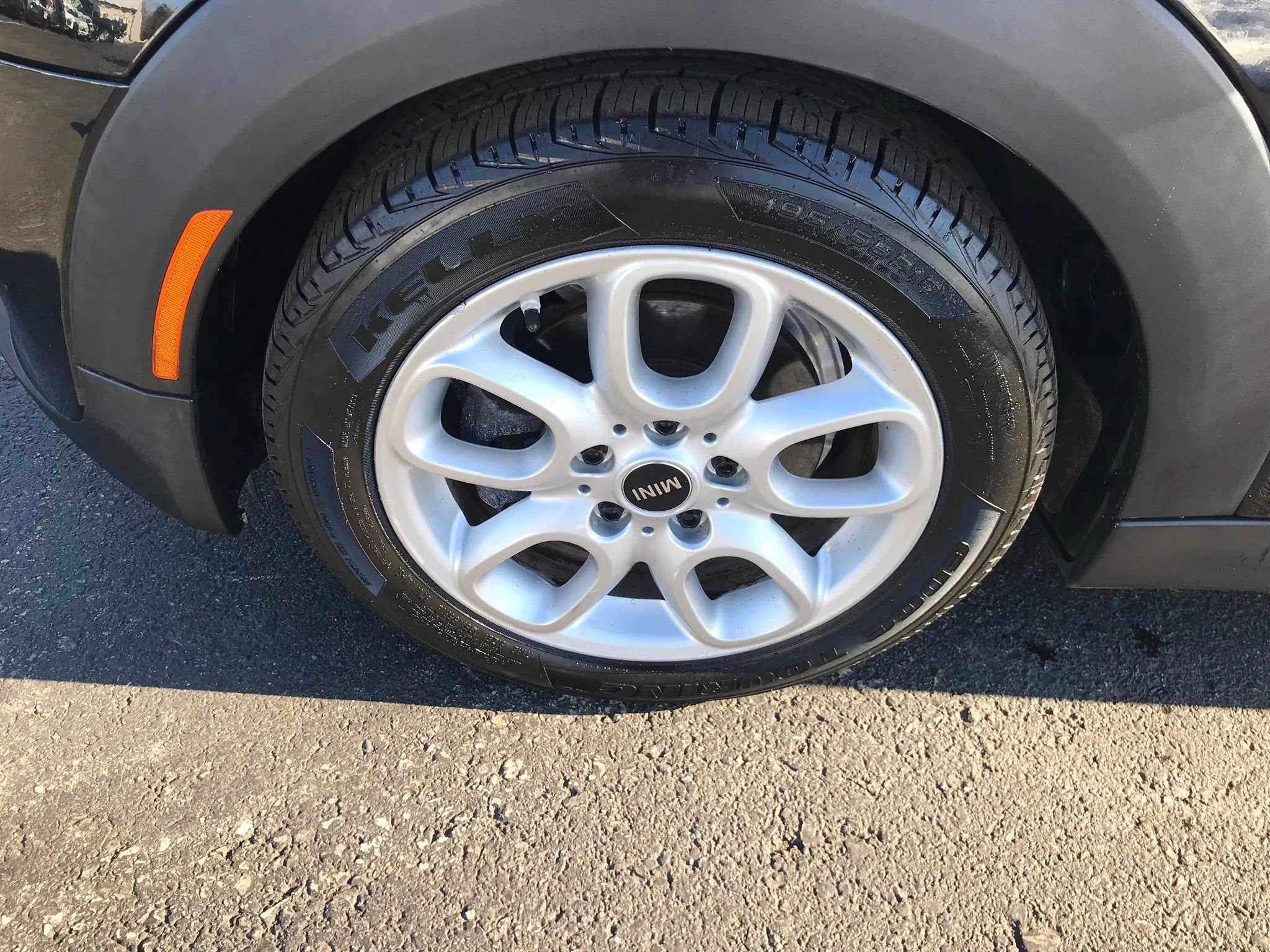 Used 2019 MINI Cooper Convertible image 43