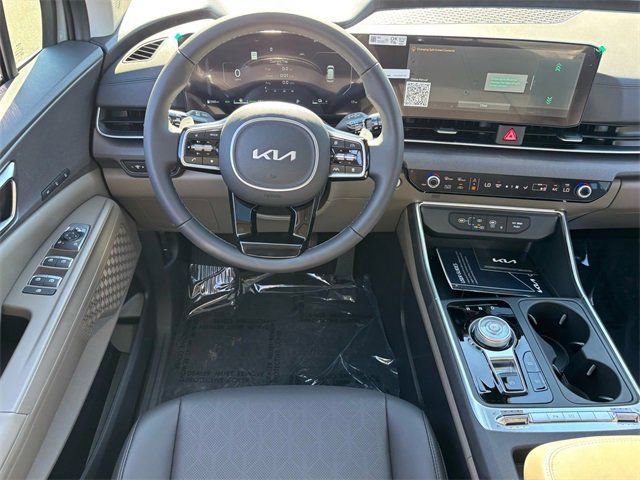 New 2026 Kia Carnival SX image 8