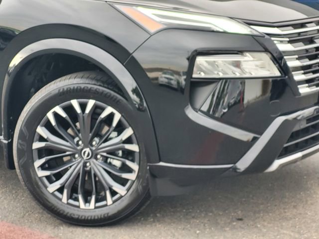 New 2026 Nissan Rogue Platinum w/ Platinum Premium Package image 3