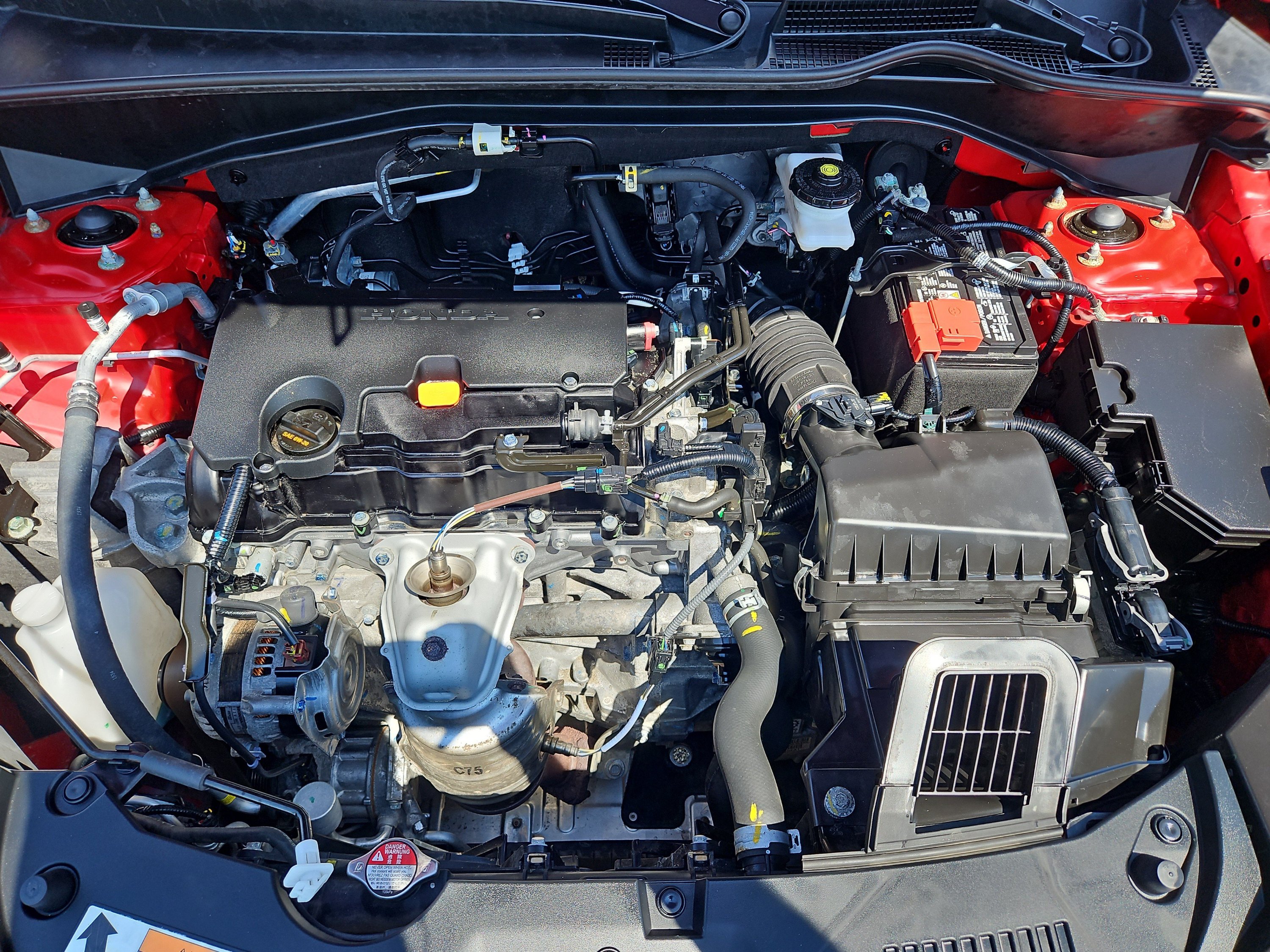 Certified 2025 Honda HR-V Sport image 31