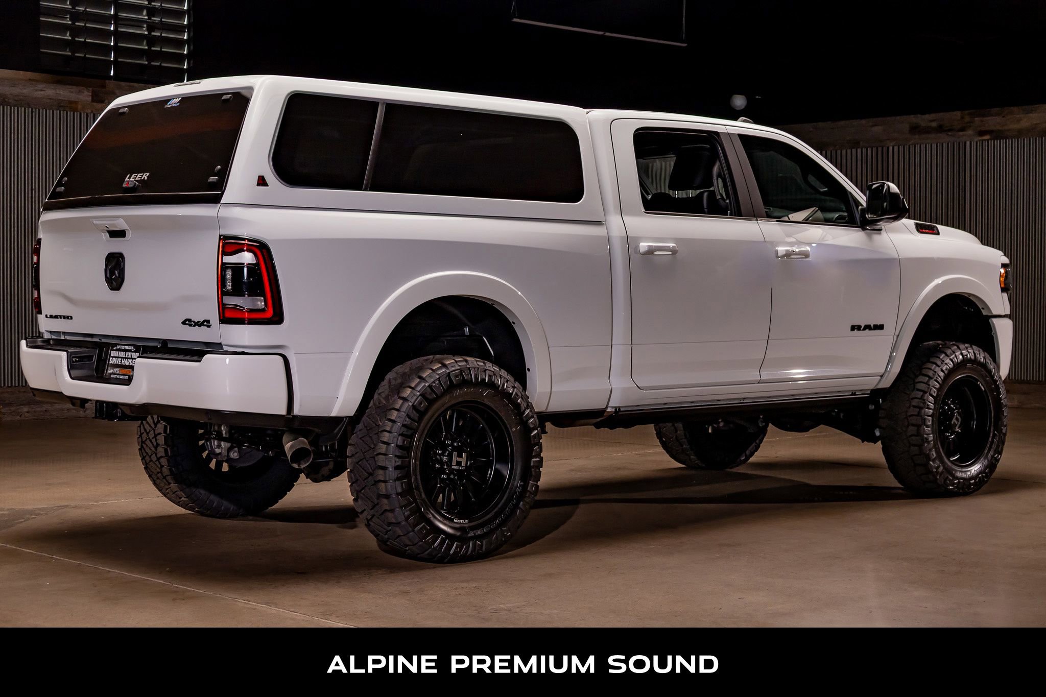 Used 2022 RAM 2500 Limited w/ Night Edition image 8