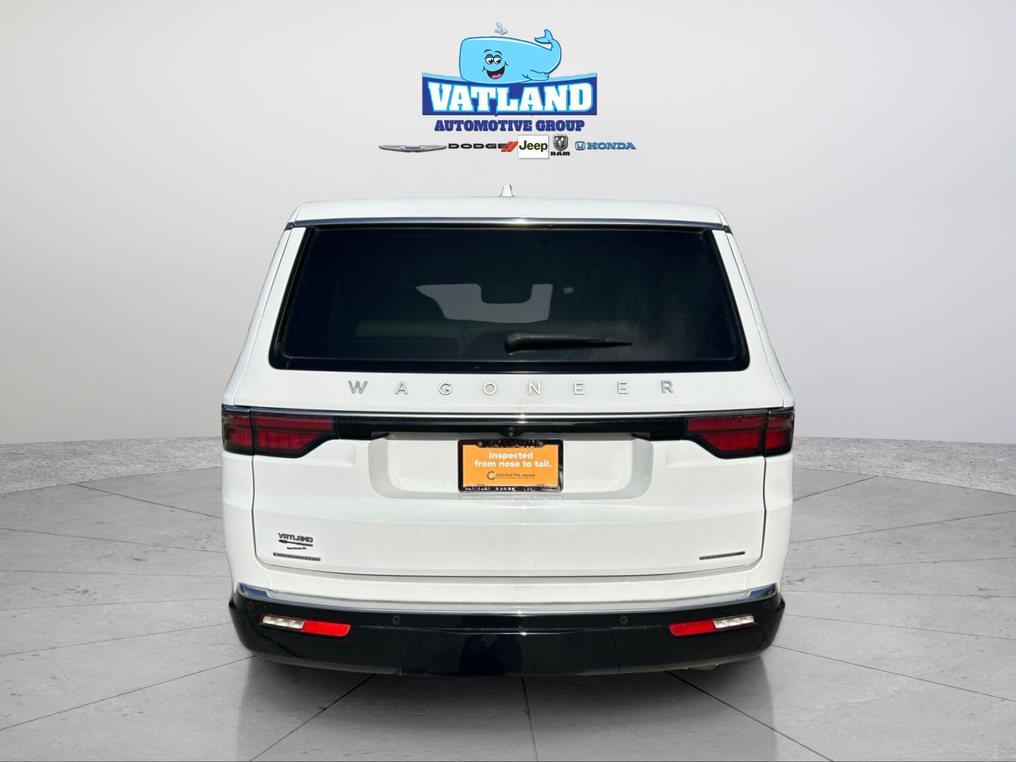 Used 2023 Jeep Wagoneer Series III w/ Preferred Equipment Group AWD/4WD image 4