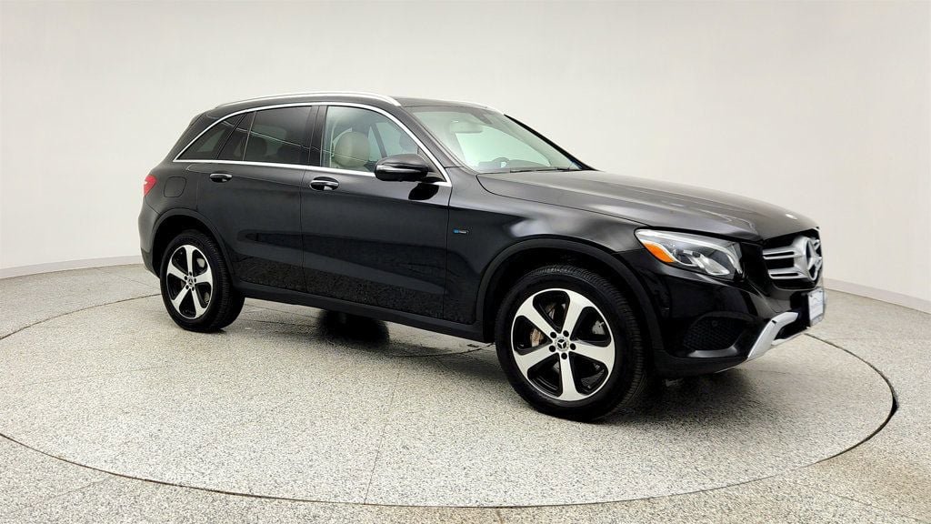 Used 2019 Mercedes-Benz GLC 350e 4MATIC image 3