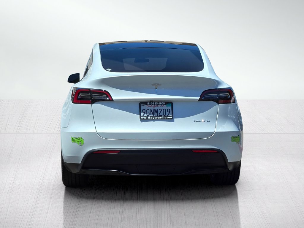 Used 2023 Tesla Model Y AWD image 6