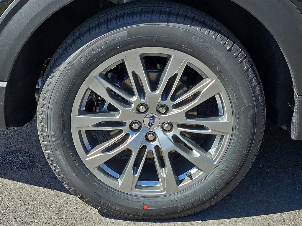 Used 2025 Ford Explorer Platinum image 20