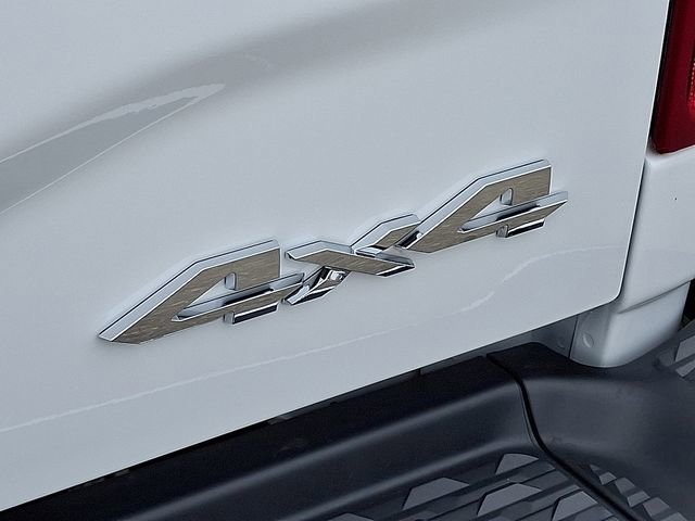 Used 2024 RAM 2500 Tradesman w/ Chrome Appearance Group image 24