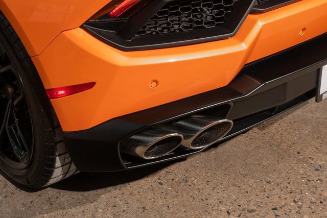 Used 2019 Lamborghini Huracan LP 580-2 image 36