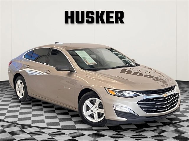 Used 2023 Chevrolet Malibu LS image 1