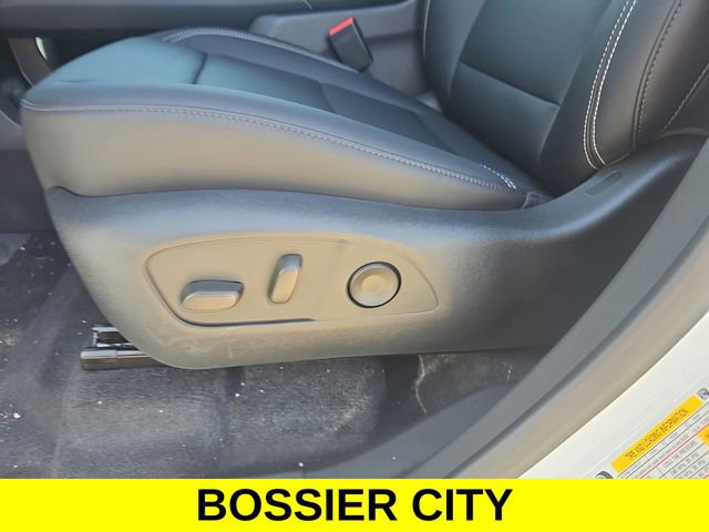 New 2025 GMC Acadia Elevation w/ Elevation Premium Package image 12