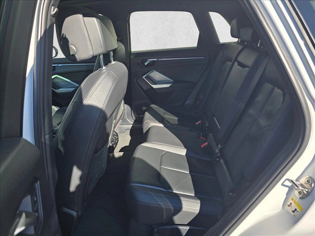 Used 2022 Audi Q3 2.0T Premium Plus w/ Premium Plus Package AWD/4WD image 16