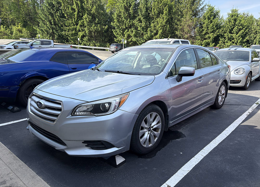 Used 2016 Subaru Legacy 2.5i Premium w/ Popular Package #2 AWD/4WD image 1