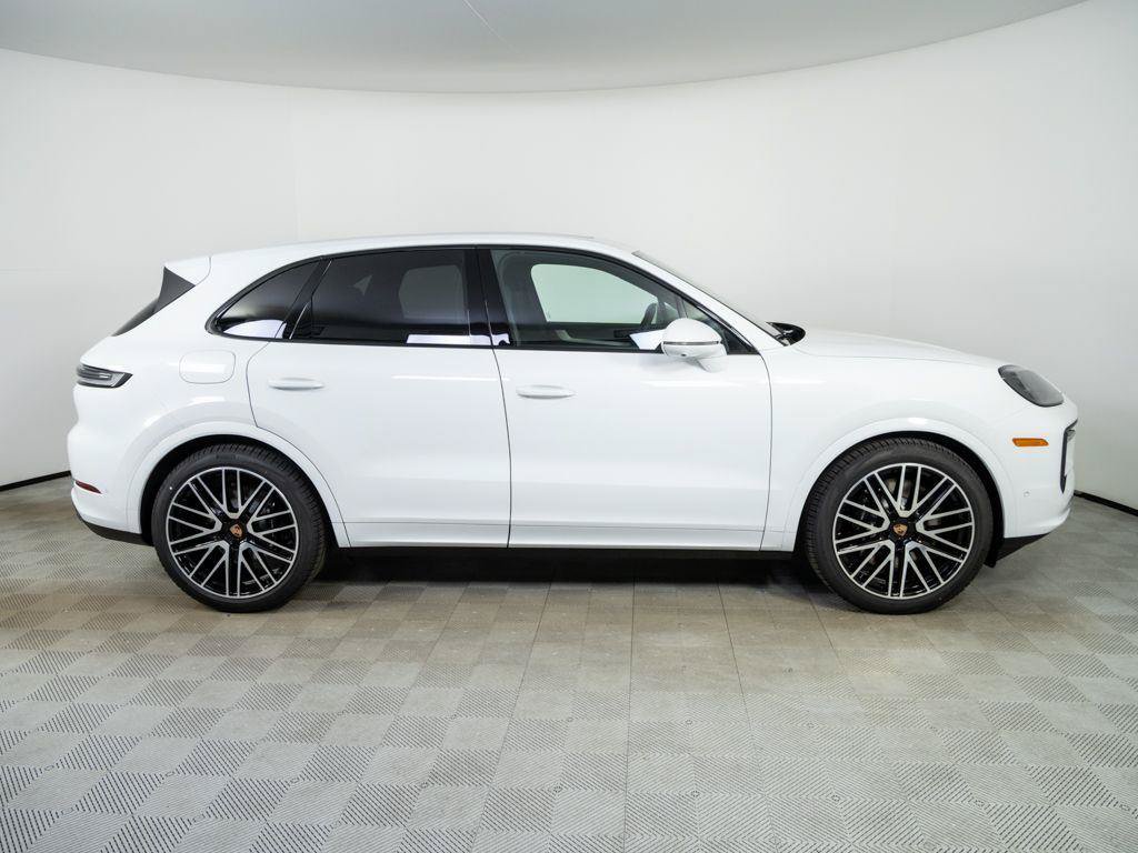 New 2026 Porsche Cayenne S AWD/4WD image 28